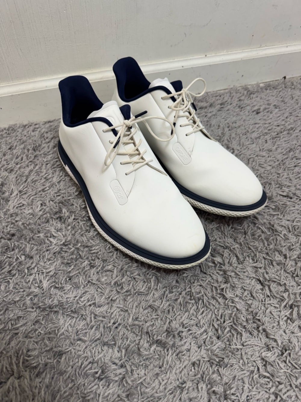 G/FORE White and Navy Golf Oxfords